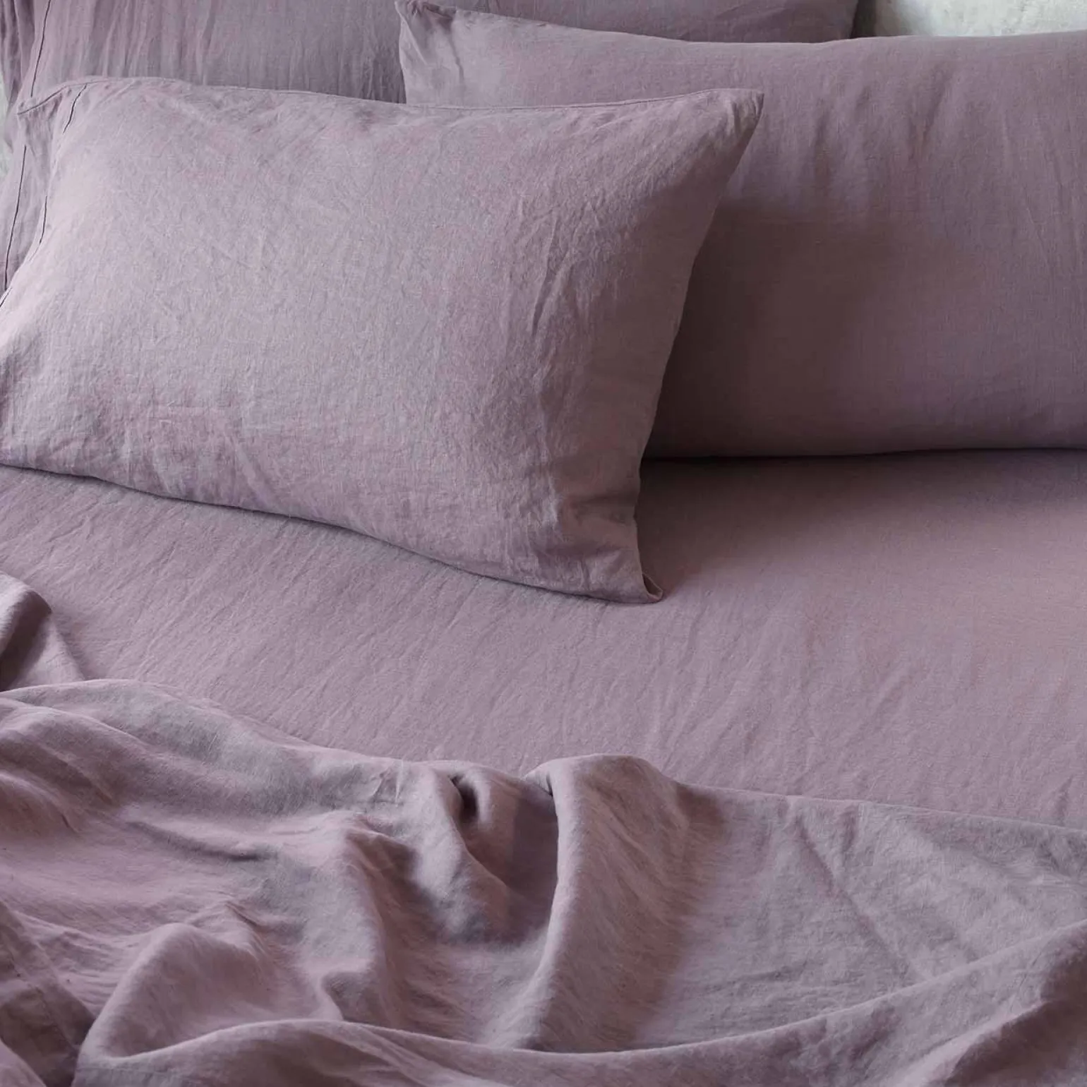 Elderberry 100% Linen Fitted Sheet