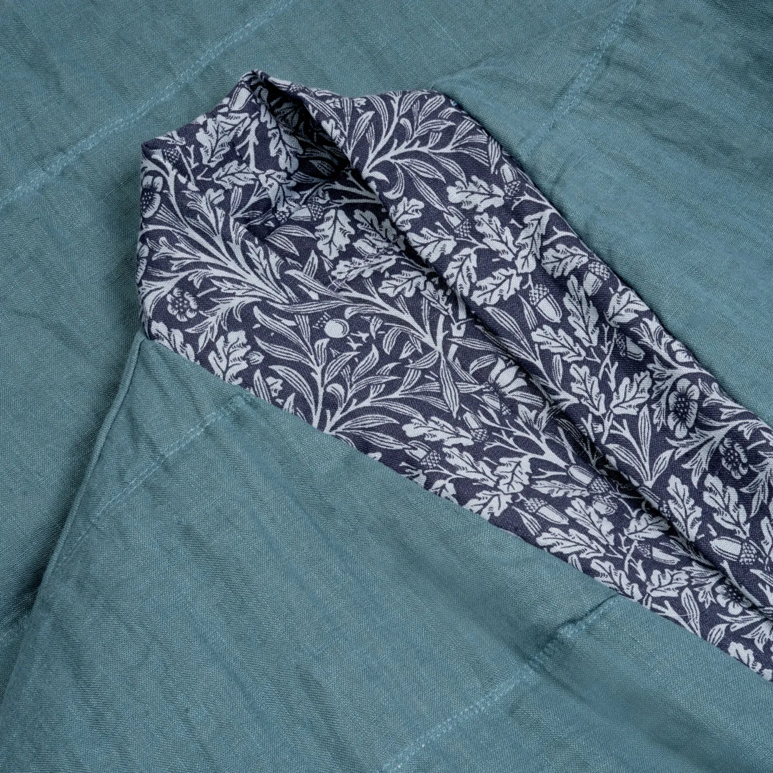 River Wandle Pure Acorn Linen Housecoat